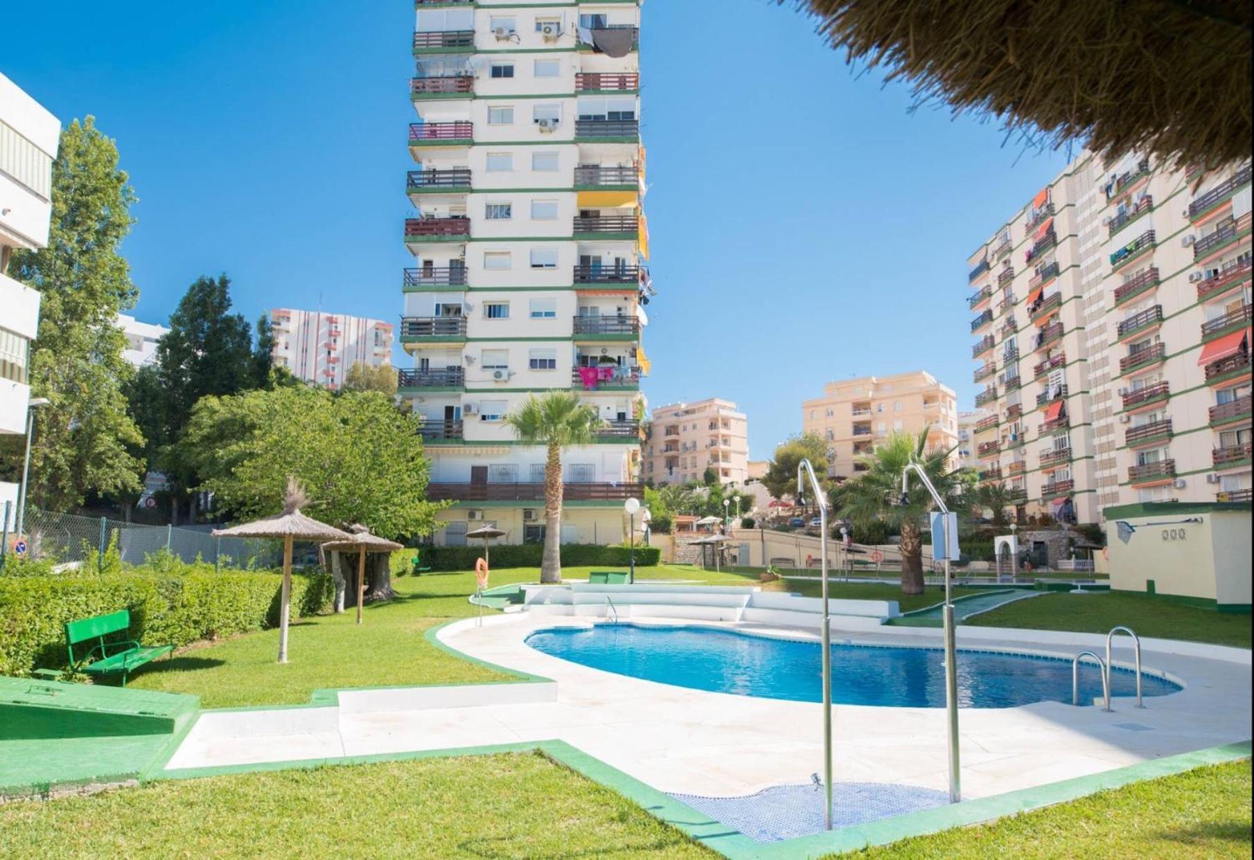Benalmadena - New Nordic Style & Sunny Studio Екстер'єр фото