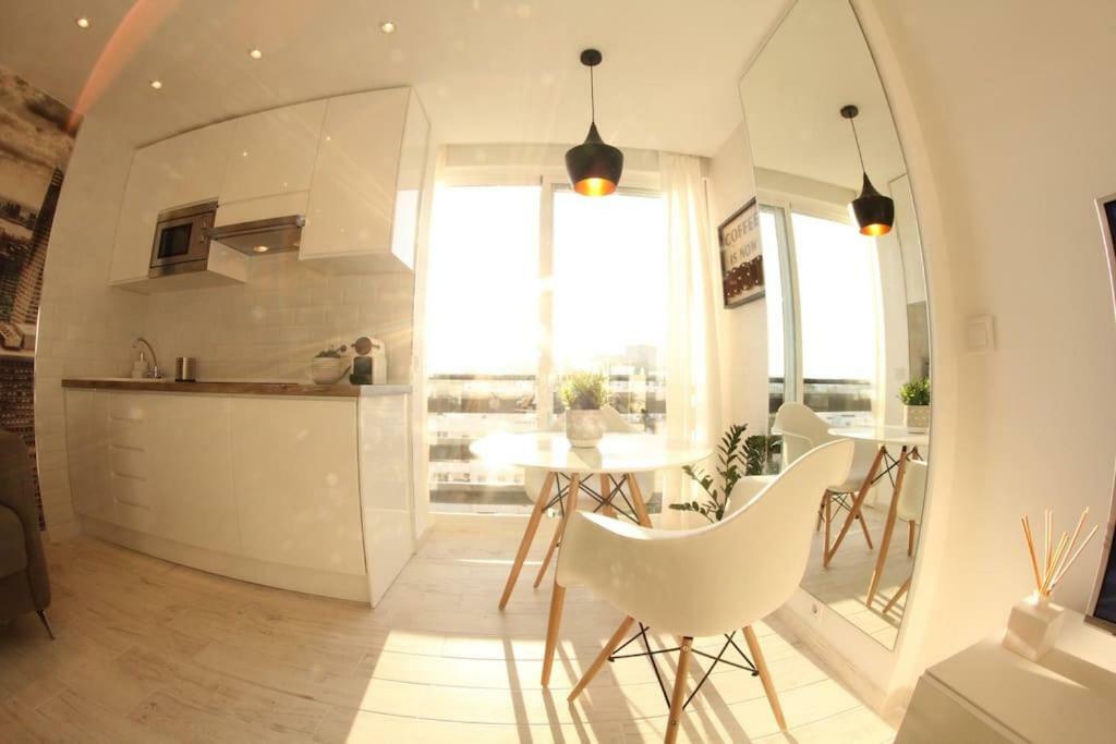 Benalmadena - New Nordic Style & Sunny Studio Екстер'єр фото
